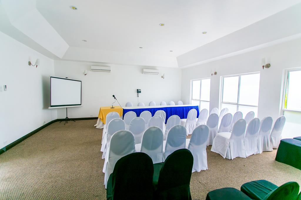 Altamont Court Hotel Kingston Extérieur photo